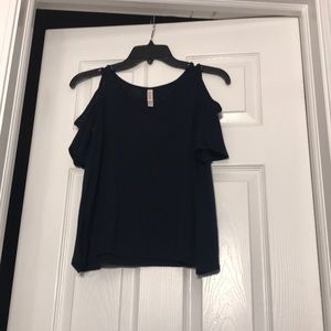 Hole in the shoulder shirt